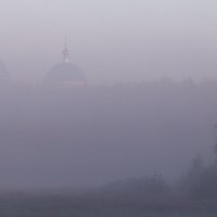 Там вдалеке за туманом... :: Юрий Морозов