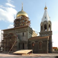 Церковь в честь иконы Божьей Матери "Всецарица" в Щербинке :: Александр Качалин