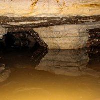 Озеро в Саблинских пещерах :: Алена Сизова