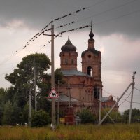 Заброшенная церковь :: Иля Григорьева