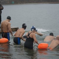 Холодовое плавание, температура воздуха +2, воды +7 :: Виктор Алеветдинов