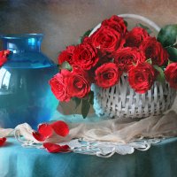 Этюд с розами и голубой вазой. :: lady-viola2014 -