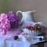 Этюд с ягодами. :: lady-viola2014 -