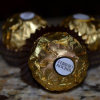 Конфетная серия "Конфеты Ferrero Rocher " :: Таня Фиалка