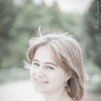 Летняя Наташа, Коломенское, псевдовысокий ключ :: Полина Суязова