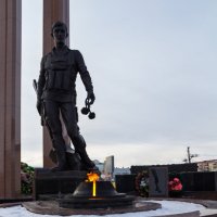 Памятник Верным сынам Отечества, г. Нефтеюганск :: Павел Белоус