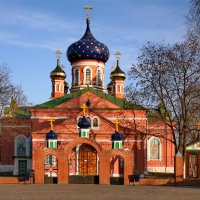 Пятницкая церковь :: Юрий Савинский