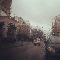 а в городе шел дождь :: Юлия Паршакова