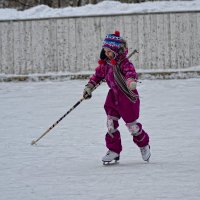 девчонки тоже играют в хоккей :: Елена Баландина
