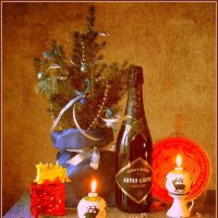Признаки нового года в каждом доме: подарки, елочка, шампанское, свечи. :: Валентина (Panitina) Фролова