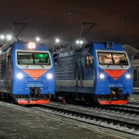 Электровоз ЭП1П-074 с пассажирским поездом №87 Иркутск - Усть-Илимск и электровоз ЭП1П-024 с пассажи :: Андрей Иркутский