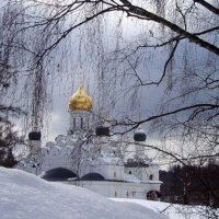 церковь   в  снежном   окружении :: Valentina Lujbimova [lotos 5]