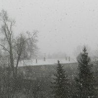 А снег идёт, а снег идёт... :: Юрий Поляков