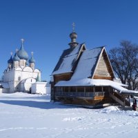 Рождественский собор и Никольская (деревянная) церковь из с. Глотово :: Наталья Гусева