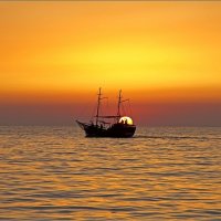 Boat of the rising sun :: Gino Munnich