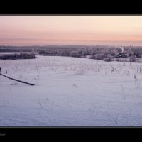 Морозным утром на окраине города Углич. :: Дмитрий Постников