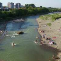 Река  Быстрица  Надворнянская  в  Ивано - Франковске :: Андрей  Васильевич Коляскин