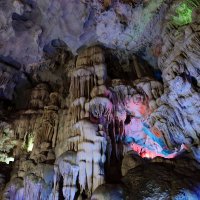 Пещеры бухты ХаЛонг(Вьетнам) :: Василий 