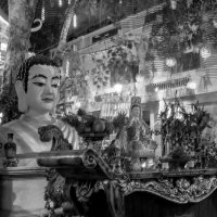 Будда и Бодхисатва :: Лариса Макарова