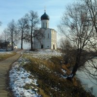 Дорога к Свету. Церковь Покрова на Нерли :: Мария Спивак