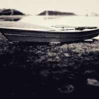 лодка на озере :: Dar Milekin