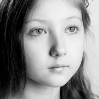 Портрет грустной девочки :: Римма Алеева