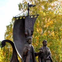 Памятник Петру и Февронии :: Татьяна Захарова