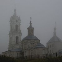 Храмы в тумане... :: Игорь Егоров
