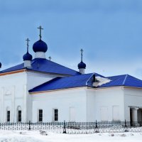 Восстановленный  сельский храм. :: Виктор Заморков
