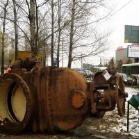 Прорыв устраняли - задвижку достали ... :: Николай Дони