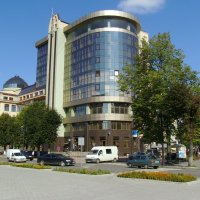Офисный  центр  в  Ивано - Франковске :: Андрей  Васильевич Коляскин