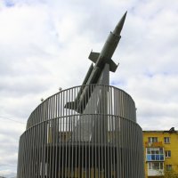 памятник какой-то ракете! :: сергей вдовин