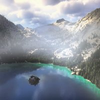 Озеро в горах... :: Иван Солонинка