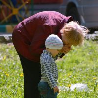 Дети и взрослые. Картинки... мимоходом. :: Геннадий Александрович