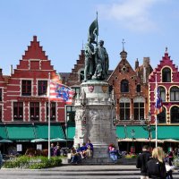 Брюгге. Statue of Jan Breydel & Pieter de Coninck. :: Виктор Качалов
