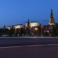 Кремль вечерний :: Минихан Сафин