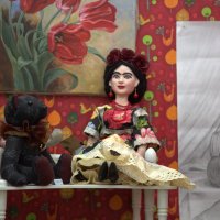 Выставка кукол. Фрида...та самая... :: Елена Разумилова