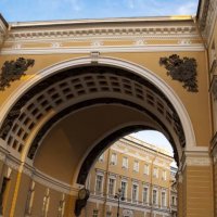Дворцовая арка :: Сергей Sahoganin