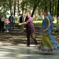 Индийские танцы в городе у Белого моря (3) :: Елена Перевозникова