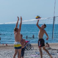 Пляжный волейбол :: Леонид Соболев
