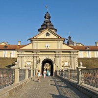 The Gate to Neswizh Castle :: Roman Ilnytskyi