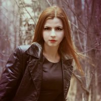 Девушка в лесу :: Ольга (Кошкотень) Медведева
