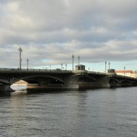 Мост лейтенанта Шмидта, Санкт-Петербург :: Андрей 