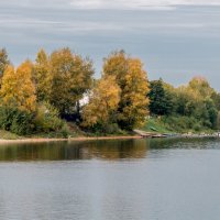 Осень на Волге :: Сергей Николаевич Бушмарин