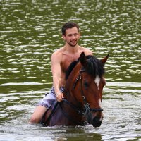 Купание лошади в озере. :: Anna Kalganova 