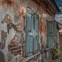 Старые стены города :: Александр Лебедев