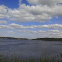 Облака над озером :: Арина 