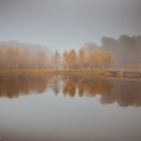 Мостик на озере 2 :: Юрий Михайлович 