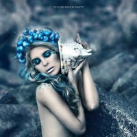 ICE MERMAID :: Yellow Raven Photo