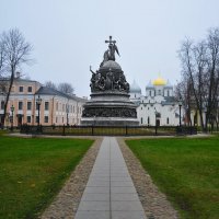 Памятник тысячелетия Руси (В. Новгород) :: Андрей Шейко